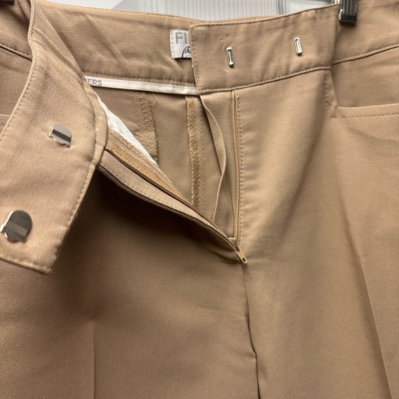 Fibers by Barbara Lesser size 6 pant with bottom leg slit - Picture 2 of 2